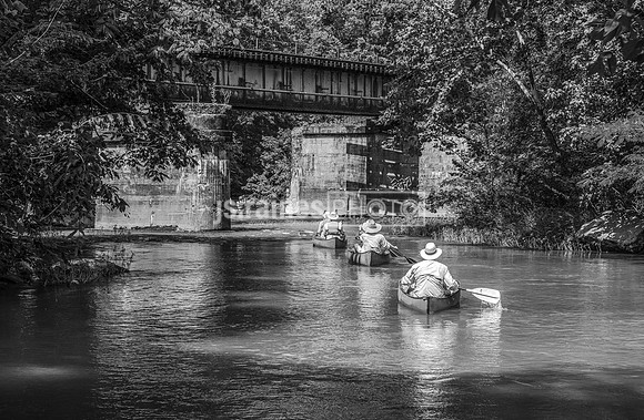 Canoers in Helena, AL (2017)